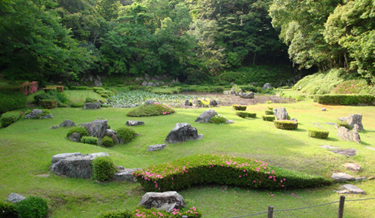 瑠璃光寺五重塔